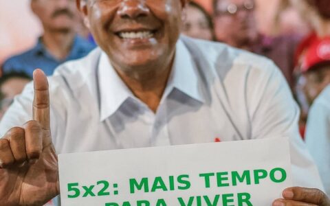 Durante evento em Salvador, Jerônimo afirma que fim da escala 6x1 é avanço para o país: "Brasil não pode andar para trás"