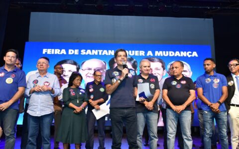 Lá tem uma máquina de mentiras, cá temos Deus nos protegendo”, afirma ACM Neto em encontro com líderes evangélicos em Feira de Santana