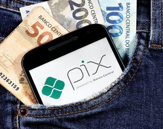 Pix movimenta R$ 69,2 bilhões na Bahia em agosto e avança 13,1% em um ano