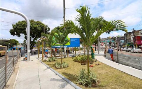 Prefeitura de Ilhéus entrega requalificação do canteiro central da Praça Cairu nesta sexta-feira