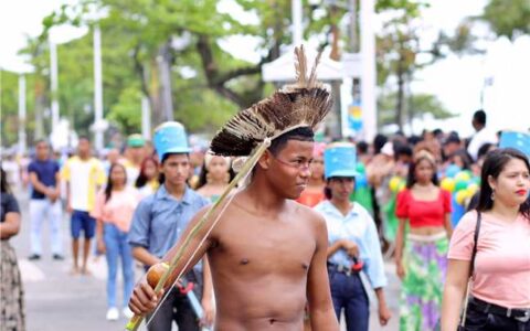 Secretaria de Educação leva história, cultura e identidade para o Desfile Cívico de Ilhéus
