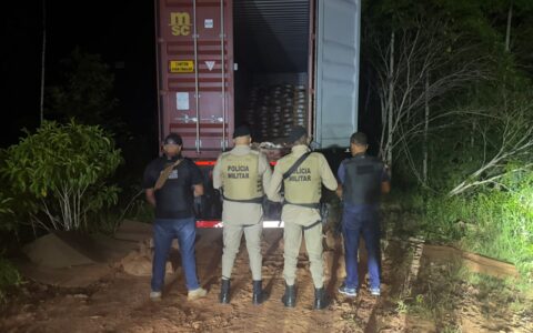 Ação conjunta recupera em Ibirapitanga carga de cacau em pó avaliada em R$ 500 mil