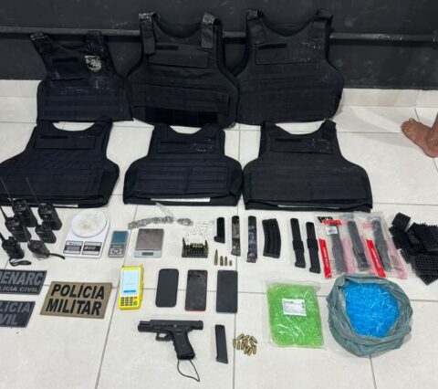 Ação integrada das Polícias Militar e Civil alcança três homens e apreende armas em Porto Seguro