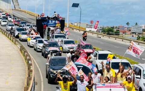 Bebeto lidera Carreata da Vitória e encerra campanha nas ruas de Ilhéus