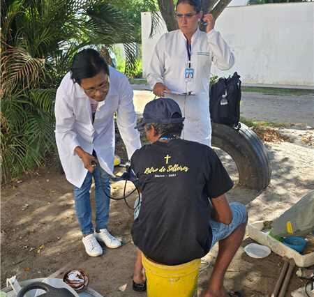 Consultório na Rua realiza atendimentos a pessoas em situação de vulnerabilidade na Zona Sul