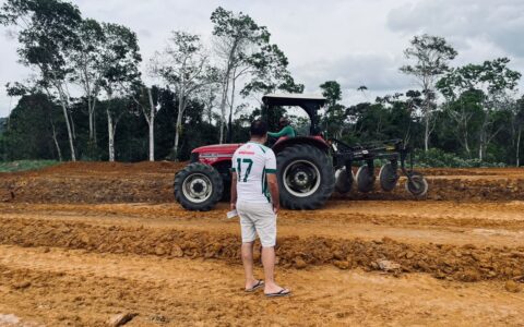 Jé Assunção acompanha obras do bairro Antônio Anacleto, em Itamarati