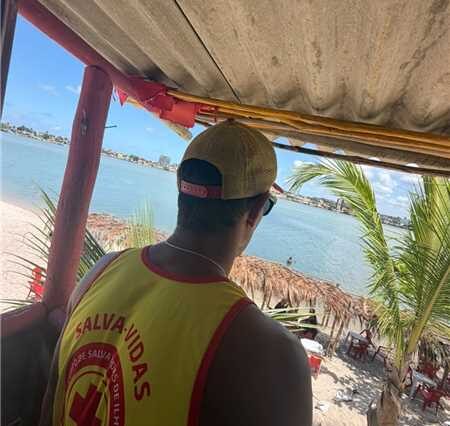 Praia do Cristo recebe ação integrada de preparação para o verão