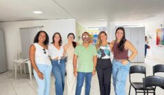 Prefeitura de Ilhéus capacita auxiliares de saúde bucal sobre biossegurança e normas da Anvisa
