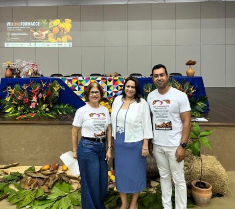 Prefeitura de Itabuna apresenta políticas para a infância e destaca a construção do Plano Municipal de Alfabetização em evento acadêmico na UESC