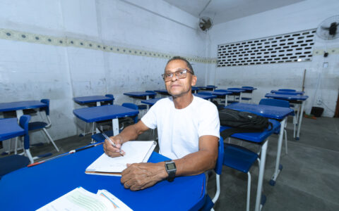 Prefeitura de Itabuna homologa a inclusão de mais 10 estudantes da Educação de Jovens e Adultos no Bolsa Auxílio Permanência