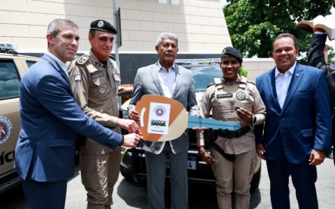 Segurança fortalecida: governador entrega 48 novas viaturas à Polícia Militar e amplia proteção às mulheres